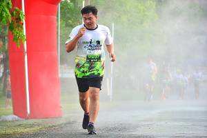 BIB: 37
                            <button type="button" onclick="openModal(3704671)" class="btn btn-primary btn-sm float-right btn-popup" data-toggle="modal" data-target=".modal-high-quality">
                        <i class="fas fa-shopping-cart"></i> Add to Cart
                    </button>
                                            <button type="button" onclick="isThisMe(3704671, true)" class="btn btn-success btn-sm float-right btn-popup btn-isme hidden" data-toggle="tooltip" data-placement="bottom" title="นี่คือรูปของคุณใช่ไหม คลิกที่นี่เพื่อเอาเข้าอัลบั้ม">
                        <i class="fas fa-plus"></i> Add to album
                    </button>
                    <button type="button" onclick="isThisMe(3704671, false)" class="btn btn-warning btn-sm float-right btn-popup btn-isnotme hidden">
                        <i class="fas fa-ban"></i> Remove from album
                    </button>