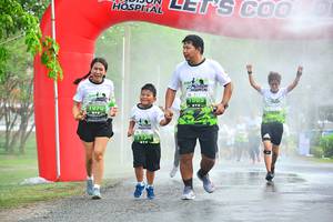 BIB: 1070, 1154
                            <button type="button" onclick="openModal(3721063)" class="btn btn-primary btn-sm float-right btn-popup" data-toggle="modal" data-target=".modal-high-quality">
                        <i class="fas fa-shopping-cart"></i> Add to Cart
                    </button>
                                            <button type="button" onclick="isThisMe(3721063, true)" class="btn btn-success btn-sm float-right btn-popup btn-isme hidden" data-toggle="tooltip" data-placement="bottom" title="นี่คือรูปของคุณใช่ไหม คลิกที่นี่เพื่อเอาเข้าอัลบั้ม">
                        <i class="fas fa-plus"></i> Add to album
                    </button>
                    <button type="button" onclick="isThisMe(3721063, false)" class="btn btn-warning btn-sm float-right btn-popup btn-isnotme hidden">
                        <i class="fas fa-ban"></i> Remove from album
                    </button>