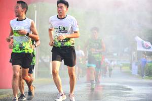 BIB: 656
                            <button type="button" onclick="openModal(3706550)" class="btn btn-primary btn-sm float-right btn-popup" data-toggle="modal" data-target=".modal-high-quality">
                        <i class="fas fa-shopping-cart"></i> Add to Cart
                    </button>
                                            <button type="button" onclick="isThisMe(3706550, true)" class="btn btn-success btn-sm float-right btn-popup btn-isme hidden" data-toggle="tooltip" data-placement="bottom" title="นี่คือรูปของคุณใช่ไหม คลิกที่นี่เพื่อเอาเข้าอัลบั้ม">
                        <i class="fas fa-plus"></i> Add to album
                    </button>
                    <button type="button" onclick="isThisMe(3706550, false)" class="btn btn-warning btn-sm float-right btn-popup btn-isnotme hidden">
                        <i class="fas fa-ban"></i> Remove from album
                    </button>