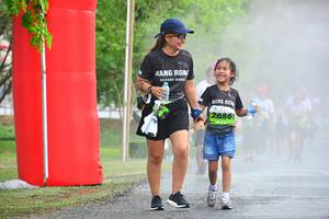 BIB: 2686
                            <button type="button" onclick="openModal(3722804)" class="btn btn-primary btn-sm float-right btn-popup" data-toggle="modal" data-target=".modal-high-quality">
                        <i class="fas fa-shopping-cart"></i> Add to Cart
                    </button>
                                            <button type="button" onclick="isThisMe(3722804, true)" class="btn btn-success btn-sm float-right btn-popup btn-isme hidden" data-toggle="tooltip" data-placement="bottom" title="นี่คือรูปของคุณใช่ไหม คลิกที่นี่เพื่อเอาเข้าอัลบั้ม">
                        <i class="fas fa-plus"></i> Add to album
                    </button>
                    <button type="button" onclick="isThisMe(3722804, false)" class="btn btn-warning btn-sm float-right btn-popup btn-isnotme hidden">
                        <i class="fas fa-ban"></i> Remove from album
                    </button>