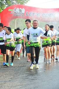 BIB: 2800
                            <button type="button" onclick="openModal(3744339)" class="btn btn-primary btn-sm float-right btn-popup" data-toggle="modal" data-target=".modal-high-quality">
                        <i class="fas fa-shopping-cart"></i> Add to Cart
                    </button>
                                            <button type="button" onclick="isThisMe(3744339, true)" class="btn btn-success btn-sm float-right btn-popup btn-isme hidden" data-toggle="tooltip" data-placement="bottom" title="นี่คือรูปของคุณใช่ไหม คลิกที่นี่เพื่อเอาเข้าอัลบั้ม">
                        <i class="fas fa-plus"></i> Add to album
                    </button>
                    <button type="button" onclick="isThisMe(3744339, false)" class="btn btn-warning btn-sm float-right btn-popup btn-isnotme hidden">
                        <i class="fas fa-ban"></i> Remove from album
                    </button>