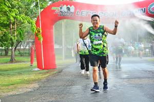 BIB: 259
                            <button type="button" onclick="openModal(3745501)" class="btn btn-primary btn-sm float-right btn-popup" data-toggle="modal" data-target=".modal-high-quality">
                        <i class="fas fa-shopping-cart"></i> Add to Cart
                    </button>
                                            <button type="button" onclick="isThisMe(3745501, true)" class="btn btn-success btn-sm float-right btn-popup btn-isme hidden" data-toggle="tooltip" data-placement="bottom" title="นี่คือรูปของคุณใช่ไหม คลิกที่นี่เพื่อเอาเข้าอัลบั้ม">
                        <i class="fas fa-plus"></i> Add to album
                    </button>
                    <button type="button" onclick="isThisMe(3745501, false)" class="btn btn-warning btn-sm float-right btn-popup btn-isnotme hidden">
                        <i class="fas fa-ban"></i> Remove from album
                    </button>