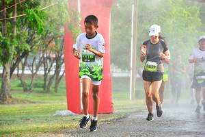 BIB: 1118, 2659
                            <button type="button" onclick="openModal(3717339)" class="btn btn-primary btn-sm float-right btn-popup" data-toggle="modal" data-target=".modal-high-quality">
                        <i class="fas fa-shopping-cart"></i> Add to Cart
                    </button>
                                            <button type="button" onclick="isThisMe(3717339, true)" class="btn btn-success btn-sm float-right btn-popup btn-isme hidden" data-toggle="tooltip" data-placement="bottom" title="นี่คือรูปของคุณใช่ไหม คลิกที่นี่เพื่อเอาเข้าอัลบั้ม">
                        <i class="fas fa-plus"></i> Add to album
                    </button>
                    <button type="button" onclick="isThisMe(3717339, false)" class="btn btn-warning btn-sm float-right btn-popup btn-isnotme hidden">
                        <i class="fas fa-ban"></i> Remove from album
                    </button>