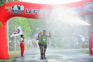 BIB: 2098
                            <button type="button" onclick="openModal(3658407)" class="btn btn-primary btn-sm float-right btn-popup" data-toggle="modal" data-target=".modal-high-quality">
                        <i class="fas fa-shopping-cart"></i> Add to Cart
                    </button>
                                            <button type="button" onclick="isThisMe(3658407, true)" class="btn btn-success btn-sm float-right btn-popup btn-isme hidden" data-toggle="tooltip" data-placement="bottom" title="นี่คือรูปของคุณใช่ไหม คลิกที่นี่เพื่อเอาเข้าอัลบั้ม">
                        <i class="fas fa-plus"></i> Add to album
                    </button>
                    <button type="button" onclick="isThisMe(3658407, false)" class="btn btn-warning btn-sm float-right btn-popup btn-isnotme hidden">
                        <i class="fas fa-ban"></i> Remove from album
                    </button>