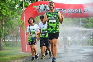 BIB: 1902
                            <button type="button" onclick="openModal(3774996)" class="btn btn-primary btn-sm float-right btn-popup" data-toggle="modal" data-target=".modal-high-quality">
                        <i class="fas fa-shopping-cart"></i> Add to Cart
                    </button>
                                            <button type="button" onclick="isThisMe(3774996, true)" class="btn btn-success btn-sm float-right btn-popup btn-isme hidden" data-toggle="tooltip" data-placement="bottom" title="นี่คือรูปของคุณใช่ไหม คลิกที่นี่เพื่อเอาเข้าอัลบั้ม">
                        <i class="fas fa-plus"></i> Add to album
                    </button>
                    <button type="button" onclick="isThisMe(3774996, false)" class="btn btn-warning btn-sm float-right btn-popup btn-isnotme hidden">
                        <i class="fas fa-ban"></i> Remove from album
                    </button>