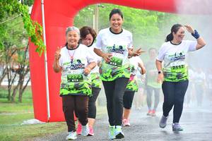 BIB: 593, 592, 2112
                            <button type="button" onclick="openModal(3719717)" class="btn btn-primary btn-sm float-right btn-popup" data-toggle="modal" data-target=".modal-high-quality">
                        <i class="fas fa-shopping-cart"></i> Add to Cart
                    </button>
                                            <button type="button" onclick="isThisMe(3719717, true)" class="btn btn-success btn-sm float-right btn-popup btn-isme hidden" data-toggle="tooltip" data-placement="bottom" title="นี่คือรูปของคุณใช่ไหม คลิกที่นี่เพื่อเอาเข้าอัลบั้ม">
                        <i class="fas fa-plus"></i> Add to album
                    </button>
                    <button type="button" onclick="isThisMe(3719717, false)" class="btn btn-warning btn-sm float-right btn-popup btn-isnotme hidden">
                        <i class="fas fa-ban"></i> Remove from album
                    </button>