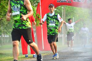 BIB: 2878
                            <button type="button" onclick="openModal(3729860)" class="btn btn-primary btn-sm float-right btn-popup" data-toggle="modal" data-target=".modal-high-quality">
                        <i class="fas fa-shopping-cart"></i> Add to Cart
                    </button>
                                            <button type="button" onclick="isThisMe(3729860, true)" class="btn btn-success btn-sm float-right btn-popup btn-isme hidden" data-toggle="tooltip" data-placement="bottom" title="นี่คือรูปของคุณใช่ไหม คลิกที่นี่เพื่อเอาเข้าอัลบั้ม">
                        <i class="fas fa-plus"></i> Add to album
                    </button>
                    <button type="button" onclick="isThisMe(3729860, false)" class="btn btn-warning btn-sm float-right btn-popup btn-isnotme hidden">
                        <i class="fas fa-ban"></i> Remove from album
                    </button>