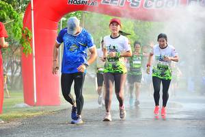 BIB: 2240
                            <button type="button" onclick="openModal(3723286)" class="btn btn-primary btn-sm float-right btn-popup" data-toggle="modal" data-target=".modal-high-quality">
                        <i class="fas fa-shopping-cart"></i> Add to Cart
                    </button>
                                            <button type="button" onclick="isThisMe(3723286, true)" class="btn btn-success btn-sm float-right btn-popup btn-isme hidden" data-toggle="tooltip" data-placement="bottom" title="นี่คือรูปของคุณใช่ไหม คลิกที่นี่เพื่อเอาเข้าอัลบั้ม">
                        <i class="fas fa-plus"></i> Add to album
                    </button>
                    <button type="button" onclick="isThisMe(3723286, false)" class="btn btn-warning btn-sm float-right btn-popup btn-isnotme hidden">
                        <i class="fas fa-ban"></i> Remove from album
                    </button>