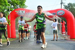 BIB: 2405
                            <button type="button" onclick="openModal(3754491)" class="btn btn-primary btn-sm float-right btn-popup" data-toggle="modal" data-target=".modal-high-quality">
                        <i class="fas fa-shopping-cart"></i> Add to Cart
                    </button>
                                            <button type="button" onclick="isThisMe(3754491, true)" class="btn btn-success btn-sm float-right btn-popup btn-isme hidden" data-toggle="tooltip" data-placement="bottom" title="นี่คือรูปของคุณใช่ไหม คลิกที่นี่เพื่อเอาเข้าอัลบั้ม">
                        <i class="fas fa-plus"></i> Add to album
                    </button>
                    <button type="button" onclick="isThisMe(3754491, false)" class="btn btn-warning btn-sm float-right btn-popup btn-isnotme hidden">
                        <i class="fas fa-ban"></i> Remove from album
                    </button>