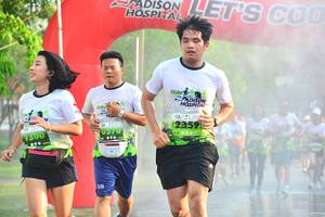 BIB: 2359, 9872
                            <button type="button" onclick="openModal(3752740)" class="btn btn-primary btn-sm float-right btn-popup" data-toggle="modal" data-target=".modal-high-quality">
                        <i class="fas fa-shopping-cart"></i> Add to Cart
                    </button>
                                            <button type="button" onclick="isThisMe(3752740, true)" class="btn btn-success btn-sm float-right btn-popup btn-isme hidden" data-toggle="tooltip" data-placement="bottom" title="นี่คือรูปของคุณใช่ไหม คลิกที่นี่เพื่อเอาเข้าอัลบั้ม">
                        <i class="fas fa-plus"></i> Add to album
                    </button>
                    <button type="button" onclick="isThisMe(3752740, false)" class="btn btn-warning btn-sm float-right btn-popup btn-isnotme hidden">
                        <i class="fas fa-ban"></i> Remove from album
                    </button>