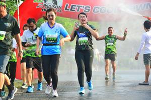 BIB: 1278, 1279
                            <button type="button" onclick="openModal(3747928)" class="btn btn-primary btn-sm float-right btn-popup" data-toggle="modal" data-target=".modal-high-quality">
                        <i class="fas fa-shopping-cart"></i> Add to Cart
                    </button>
                                            <button type="button" onclick="isThisMe(3747928, true)" class="btn btn-success btn-sm float-right btn-popup btn-isme hidden" data-toggle="tooltip" data-placement="bottom" title="นี่คือรูปของคุณใช่ไหม คลิกที่นี่เพื่อเอาเข้าอัลบั้ม">
                        <i class="fas fa-plus"></i> Add to album
                    </button>
                    <button type="button" onclick="isThisMe(3747928, false)" class="btn btn-warning btn-sm float-right btn-popup btn-isnotme hidden">
                        <i class="fas fa-ban"></i> Remove from album
                    </button>