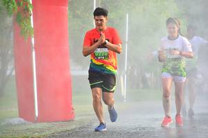 BIB: 228
                            <button type="button" onclick="openModal(3693454)" class="btn btn-primary btn-sm float-right btn-popup" data-toggle="modal" data-target=".modal-high-quality">
                        <i class="fas fa-shopping-cart"></i> Add to Cart
                    </button>
                                            <button type="button" onclick="isThisMe(3693454, true)" class="btn btn-success btn-sm float-right btn-popup btn-isme hidden" data-toggle="tooltip" data-placement="bottom" title="นี่คือรูปของคุณใช่ไหม คลิกที่นี่เพื่อเอาเข้าอัลบั้ม">
                        <i class="fas fa-plus"></i> Add to album
                    </button>
                    <button type="button" onclick="isThisMe(3693454, false)" class="btn btn-warning btn-sm float-right btn-popup btn-isnotme hidden">
                        <i class="fas fa-ban"></i> Remove from album
                    </button>