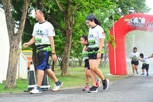 BIB: 891, 892, 4
                            <button type="button" onclick="openModal(3721043)" class="btn btn-primary btn-sm float-right btn-popup" data-toggle="modal" data-target=".modal-high-quality">
                        <i class="fas fa-shopping-cart"></i> Add to Cart
                    </button>
                                            <button type="button" onclick="isThisMe(3721043, true)" class="btn btn-success btn-sm float-right btn-popup btn-isme hidden" data-toggle="tooltip" data-placement="bottom" title="นี่คือรูปของคุณใช่ไหม คลิกที่นี่เพื่อเอาเข้าอัลบั้ม">
                        <i class="fas fa-plus"></i> Add to album
                    </button>
                    <button type="button" onclick="isThisMe(3721043, false)" class="btn btn-warning btn-sm float-right btn-popup btn-isnotme hidden">
                        <i class="fas fa-ban"></i> Remove from album
                    </button>