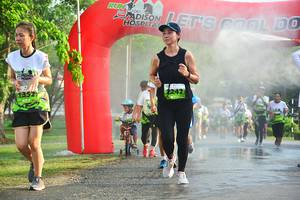 BIB: 3352
                            <button type="button" onclick="openModal(3759069)" class="btn btn-primary btn-sm float-right btn-popup" data-toggle="modal" data-target=".modal-high-quality">
                        <i class="fas fa-shopping-cart"></i> Add to Cart
                    </button>
                                            <button type="button" onclick="isThisMe(3759069, true)" class="btn btn-success btn-sm float-right btn-popup btn-isme hidden" data-toggle="tooltip" data-placement="bottom" title="นี่คือรูปของคุณใช่ไหม คลิกที่นี่เพื่อเอาเข้าอัลบั้ม">
                        <i class="fas fa-plus"></i> Add to album
                    </button>
                    <button type="button" onclick="isThisMe(3759069, false)" class="btn btn-warning btn-sm float-right btn-popup btn-isnotme hidden">
                        <i class="fas fa-ban"></i> Remove from album
                    </button>