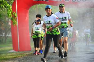 BIB: 2883
                            <button type="button" onclick="openModal(3761644)" class="btn btn-primary btn-sm float-right btn-popup" data-toggle="modal" data-target=".modal-high-quality">
                        <i class="fas fa-shopping-cart"></i> Add to Cart
                    </button>
                                            <button type="button" onclick="isThisMe(3761644, true)" class="btn btn-success btn-sm float-right btn-popup btn-isme hidden" data-toggle="tooltip" data-placement="bottom" title="นี่คือรูปของคุณใช่ไหม คลิกที่นี่เพื่อเอาเข้าอัลบั้ม">
                        <i class="fas fa-plus"></i> Add to album
                    </button>
                    <button type="button" onclick="isThisMe(3761644, false)" class="btn btn-warning btn-sm float-right btn-popup btn-isnotme hidden">
                        <i class="fas fa-ban"></i> Remove from album
                    </button>