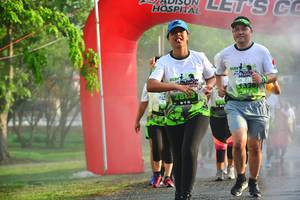 BIB: 2883
                            <button type="button" onclick="openModal(3761739)" class="btn btn-primary btn-sm float-right btn-popup" data-toggle="modal" data-target=".modal-high-quality">
                        <i class="fas fa-shopping-cart"></i> Add to Cart
                    </button>
                                            <button type="button" onclick="isThisMe(3761739, true)" class="btn btn-success btn-sm float-right btn-popup btn-isme hidden" data-toggle="tooltip" data-placement="bottom" title="นี่คือรูปของคุณใช่ไหม คลิกที่นี่เพื่อเอาเข้าอัลบั้ม">
                        <i class="fas fa-plus"></i> Add to album
                    </button>
                    <button type="button" onclick="isThisMe(3761739, false)" class="btn btn-warning btn-sm float-right btn-popup btn-isnotme hidden">
                        <i class="fas fa-ban"></i> Remove from album
                    </button>