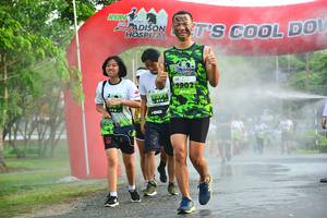 BIB: 1902
                            <button type="button" onclick="openModal(3774854)" class="btn btn-primary btn-sm float-right btn-popup" data-toggle="modal" data-target=".modal-high-quality">
                        <i class="fas fa-shopping-cart"></i> Add to Cart
                    </button>
                                            <button type="button" onclick="isThisMe(3774854, true)" class="btn btn-success btn-sm float-right btn-popup btn-isme hidden" data-toggle="tooltip" data-placement="bottom" title="นี่คือรูปของคุณใช่ไหม คลิกที่นี่เพื่อเอาเข้าอัลบั้ม">
                        <i class="fas fa-plus"></i> Add to album
                    </button>
                    <button type="button" onclick="isThisMe(3774854, false)" class="btn btn-warning btn-sm float-right btn-popup btn-isnotme hidden">
                        <i class="fas fa-ban"></i> Remove from album
                    </button>