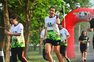 BIB: 1479
                            <button type="button" onclick="openModal(3751517)" class="btn btn-primary btn-sm float-right btn-popup" data-toggle="modal" data-target=".modal-high-quality">
                        <i class="fas fa-shopping-cart"></i> Add to Cart
                    </button>
                                            <button type="button" onclick="isThisMe(3751517, true)" class="btn btn-success btn-sm float-right btn-popup btn-isme hidden" data-toggle="tooltip" data-placement="bottom" title="นี่คือรูปของคุณใช่ไหม คลิกที่นี่เพื่อเอาเข้าอัลบั้ม">
                        <i class="fas fa-plus"></i> Add to album
                    </button>
                    <button type="button" onclick="isThisMe(3751517, false)" class="btn btn-warning btn-sm float-right btn-popup btn-isnotme hidden">
                        <i class="fas fa-ban"></i> Remove from album
                    </button>