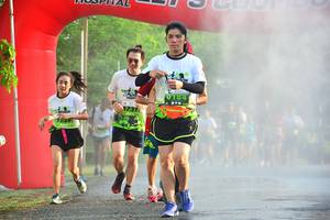 BIB: 184
                            <button type="button" onclick="openModal(3747033)" class="btn btn-primary btn-sm float-right btn-popup" data-toggle="modal" data-target=".modal-high-quality">
                        <i class="fas fa-shopping-cart"></i> Add to Cart
                    </button>
                                            <button type="button" onclick="isThisMe(3747033, true)" class="btn btn-success btn-sm float-right btn-popup btn-isme hidden" data-toggle="tooltip" data-placement="bottom" title="นี่คือรูปของคุณใช่ไหม คลิกที่นี่เพื่อเอาเข้าอัลบั้ม">
                        <i class="fas fa-plus"></i> Add to album
                    </button>
                    <button type="button" onclick="isThisMe(3747033, false)" class="btn btn-warning btn-sm float-right btn-popup btn-isnotme hidden">
                        <i class="fas fa-ban"></i> Remove from album
                    </button>