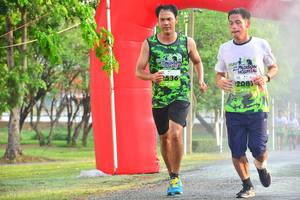 BIB: 2536, 208
                            <button type="button" onclick="openModal(3719880)" class="btn btn-primary btn-sm float-right btn-popup" data-toggle="modal" data-target=".modal-high-quality">
                        <i class="fas fa-shopping-cart"></i> Add to Cart
                    </button>
                                            <button type="button" onclick="isThisMe(3719880, true)" class="btn btn-success btn-sm float-right btn-popup btn-isme hidden" data-toggle="tooltip" data-placement="bottom" title="นี่คือรูปของคุณใช่ไหม คลิกที่นี่เพื่อเอาเข้าอัลบั้ม">
                        <i class="fas fa-plus"></i> Add to album
                    </button>
                    <button type="button" onclick="isThisMe(3719880, false)" class="btn btn-warning btn-sm float-right btn-popup btn-isnotme hidden">
                        <i class="fas fa-ban"></i> Remove from album
                    </button>