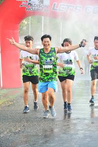 BIB: 2468, 
                            <button type="button" onclick="openModal(3733098)" class="btn btn-primary btn-sm float-right btn-popup" data-toggle="modal" data-target=".modal-high-quality">
                        <i class="fas fa-shopping-cart"></i> Add to Cart
                    </button>
                                            <button type="button" onclick="isThisMe(3733098, true)" class="btn btn-success btn-sm float-right btn-popup btn-isme hidden" data-toggle="tooltip" data-placement="bottom" title="นี่คือรูปของคุณใช่ไหม คลิกที่นี่เพื่อเอาเข้าอัลบั้ม">
                        <i class="fas fa-plus"></i> Add to album
                    </button>
                    <button type="button" onclick="isThisMe(3733098, false)" class="btn btn-warning btn-sm float-right btn-popup btn-isnotme hidden">
                        <i class="fas fa-ban"></i> Remove from album
                    </button>