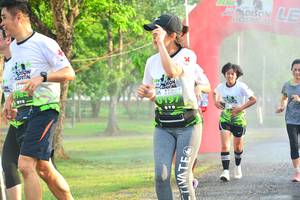 BIB: 0127
                            <button type="button" onclick="openModal(3753794)" class="btn btn-primary btn-sm float-right btn-popup" data-toggle="modal" data-target=".modal-high-quality">
                        <i class="fas fa-shopping-cart"></i> Add to Cart
                    </button>
                                            <button type="button" onclick="isThisMe(3753794, true)" class="btn btn-success btn-sm float-right btn-popup btn-isme hidden" data-toggle="tooltip" data-placement="bottom" title="นี่คือรูปของคุณใช่ไหม คลิกที่นี่เพื่อเอาเข้าอัลบั้ม">
                        <i class="fas fa-plus"></i> Add to album
                    </button>
                    <button type="button" onclick="isThisMe(3753794, false)" class="btn btn-warning btn-sm float-right btn-popup btn-isnotme hidden">
                        <i class="fas fa-ban"></i> Remove from album
                    </button>