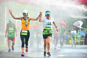 BIB: 2309, 2311
                            <button type="button" onclick="openModal(3717265)" class="btn btn-primary btn-sm float-right btn-popup" data-toggle="modal" data-target=".modal-high-quality">
                        <i class="fas fa-shopping-cart"></i> Add to Cart
                    </button>
                                            <button type="button" onclick="isThisMe(3717265, true)" class="btn btn-success btn-sm float-right btn-popup btn-isme hidden" data-toggle="tooltip" data-placement="bottom" title="นี่คือรูปของคุณใช่ไหม คลิกที่นี่เพื่อเอาเข้าอัลบั้ม">
                        <i class="fas fa-plus"></i> Add to album
                    </button>
                    <button type="button" onclick="isThisMe(3717265, false)" class="btn btn-warning btn-sm float-right btn-popup btn-isnotme hidden">
                        <i class="fas fa-ban"></i> Remove from album
                    </button>