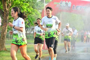 BIB: 504
                            <button type="button" onclick="openModal(3759679)" class="btn btn-primary btn-sm float-right btn-popup" data-toggle="modal" data-target=".modal-high-quality">
                        <i class="fas fa-shopping-cart"></i> Add to Cart
                    </button>
                                            <button type="button" onclick="isThisMe(3759679, true)" class="btn btn-success btn-sm float-right btn-popup btn-isme hidden" data-toggle="tooltip" data-placement="bottom" title="นี่คือรูปของคุณใช่ไหม คลิกที่นี่เพื่อเอาเข้าอัลบั้ม">
                        <i class="fas fa-plus"></i> Add to album
                    </button>
                    <button type="button" onclick="isThisMe(3759679, false)" class="btn btn-warning btn-sm float-right btn-popup btn-isnotme hidden">
                        <i class="fas fa-ban"></i> Remove from album
                    </button>