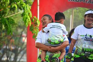 BIB: 2109
                            <button type="button" onclick="openModal(3763376)" class="btn btn-primary btn-sm float-right btn-popup" data-toggle="modal" data-target=".modal-high-quality">
                        <i class="fas fa-shopping-cart"></i> Add to Cart
                    </button>
                                            <button type="button" onclick="isThisMe(3763376, true)" class="btn btn-success btn-sm float-right btn-popup btn-isme hidden" data-toggle="tooltip" data-placement="bottom" title="นี่คือรูปของคุณใช่ไหม คลิกที่นี่เพื่อเอาเข้าอัลบั้ม">
                        <i class="fas fa-plus"></i> Add to album
                    </button>
                    <button type="button" onclick="isThisMe(3763376, false)" class="btn btn-warning btn-sm float-right btn-popup btn-isnotme hidden">
                        <i class="fas fa-ban"></i> Remove from album
                    </button>