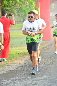 BIB: 
                            <button type="button" onclick="openModal(3732982)" class="btn btn-primary btn-sm float-right btn-popup" data-toggle="modal" data-target=".modal-high-quality">
                        <i class="fas fa-shopping-cart"></i> Add to Cart
                    </button>
                                            <button type="button" onclick="isThisMe(3732982, true)" class="btn btn-success btn-sm float-right btn-popup btn-isme hidden" data-toggle="tooltip" data-placement="bottom" title="นี่คือรูปของคุณใช่ไหม คลิกที่นี่เพื่อเอาเข้าอัลบั้ม">
                        <i class="fas fa-plus"></i> Add to album
                    </button>
                    <button type="button" onclick="isThisMe(3732982, false)" class="btn btn-warning btn-sm float-right btn-popup btn-isnotme hidden">
                        <i class="fas fa-ban"></i> Remove from album
                    </button>