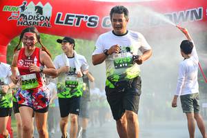 BIB: 114, 2249
                            <button type="button" onclick="openModal(3747568)" class="btn btn-primary btn-sm float-right btn-popup" data-toggle="modal" data-target=".modal-high-quality">
                        <i class="fas fa-shopping-cart"></i> Add to Cart
                    </button>
                                            <button type="button" onclick="isThisMe(3747568, true)" class="btn btn-success btn-sm float-right btn-popup btn-isme hidden" data-toggle="tooltip" data-placement="bottom" title="นี่คือรูปของคุณใช่ไหม คลิกที่นี่เพื่อเอาเข้าอัลบั้ม">
                        <i class="fas fa-plus"></i> Add to album
                    </button>
                    <button type="button" onclick="isThisMe(3747568, false)" class="btn btn-warning btn-sm float-right btn-popup btn-isnotme hidden">
                        <i class="fas fa-ban"></i> Remove from album
                    </button>