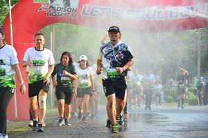 BIB: 820
                            <button type="button" onclick="openModal(3751269)" class="btn btn-primary btn-sm float-right btn-popup" data-toggle="modal" data-target=".modal-high-quality">
                        <i class="fas fa-shopping-cart"></i> Add to Cart
                    </button>
                                            <button type="button" onclick="isThisMe(3751269, true)" class="btn btn-success btn-sm float-right btn-popup btn-isme hidden" data-toggle="tooltip" data-placement="bottom" title="นี่คือรูปของคุณใช่ไหม คลิกที่นี่เพื่อเอาเข้าอัลบั้ม">
                        <i class="fas fa-plus"></i> Add to album
                    </button>
                    <button type="button" onclick="isThisMe(3751269, false)" class="btn btn-warning btn-sm float-right btn-popup btn-isnotme hidden">
                        <i class="fas fa-ban"></i> Remove from album
                    </button>