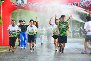 BIB: 899
                            <button type="button" onclick="openModal(3744582)" class="btn btn-primary btn-sm float-right btn-popup" data-toggle="modal" data-target=".modal-high-quality">
                        <i class="fas fa-shopping-cart"></i> Add to Cart
                    </button>
                                            <button type="button" onclick="isThisMe(3744582, true)" class="btn btn-success btn-sm float-right btn-popup btn-isme hidden" data-toggle="tooltip" data-placement="bottom" title="นี่คือรูปของคุณใช่ไหม คลิกที่นี่เพื่อเอาเข้าอัลบั้ม">
                        <i class="fas fa-plus"></i> Add to album
                    </button>
                    <button type="button" onclick="isThisMe(3744582, false)" class="btn btn-warning btn-sm float-right btn-popup btn-isnotme hidden">
                        <i class="fas fa-ban"></i> Remove from album
                    </button>