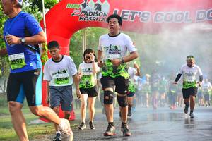 BIB: 192
                            <button type="button" onclick="openModal(3767852)" class="btn btn-primary btn-sm float-right btn-popup" data-toggle="modal" data-target=".modal-high-quality">
                        <i class="fas fa-shopping-cart"></i> Add to Cart
                    </button>
                                            <button type="button" onclick="isThisMe(3767852, true)" class="btn btn-success btn-sm float-right btn-popup btn-isme hidden" data-toggle="tooltip" data-placement="bottom" title="นี่คือรูปของคุณใช่ไหม คลิกที่นี่เพื่อเอาเข้าอัลบั้ม">
                        <i class="fas fa-plus"></i> Add to album
                    </button>
                    <button type="button" onclick="isThisMe(3767852, false)" class="btn btn-warning btn-sm float-right btn-popup btn-isnotme hidden">
                        <i class="fas fa-ban"></i> Remove from album
                    </button>