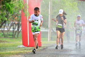 BIB: 1118, 2659
                            <button type="button" onclick="openModal(3717335)" class="btn btn-primary btn-sm float-right btn-popup" data-toggle="modal" data-target=".modal-high-quality">
                        <i class="fas fa-shopping-cart"></i> Add to Cart
                    </button>
                                            <button type="button" onclick="isThisMe(3717335, true)" class="btn btn-success btn-sm float-right btn-popup btn-isme hidden" data-toggle="tooltip" data-placement="bottom" title="นี่คือรูปของคุณใช่ไหม คลิกที่นี่เพื่อเอาเข้าอัลบั้ม">
                        <i class="fas fa-plus"></i> Add to album
                    </button>
                    <button type="button" onclick="isThisMe(3717335, false)" class="btn btn-warning btn-sm float-right btn-popup btn-isnotme hidden">
                        <i class="fas fa-ban"></i> Remove from album
                    </button>