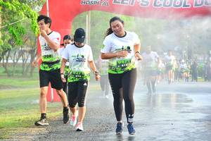 BIB: 471, 271
                            <button type="button" onclick="openModal(3746347)" class="btn btn-primary btn-sm float-right btn-popup" data-toggle="modal" data-target=".modal-high-quality">
                        <i class="fas fa-shopping-cart"></i> Add to Cart
                    </button>
                                            <button type="button" onclick="isThisMe(3746347, true)" class="btn btn-success btn-sm float-right btn-popup btn-isme hidden" data-toggle="tooltip" data-placement="bottom" title="นี่คือรูปของคุณใช่ไหม คลิกที่นี่เพื่อเอาเข้าอัลบั้ม">
                        <i class="fas fa-plus"></i> Add to album
                    </button>
                    <button type="button" onclick="isThisMe(3746347, false)" class="btn btn-warning btn-sm float-right btn-popup btn-isnotme hidden">
                        <i class="fas fa-ban"></i> Remove from album
                    </button>