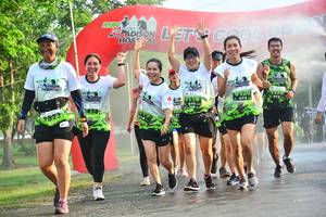 BIB: 438
                            <button type="button" onclick="openModal(3755951)" class="btn btn-primary btn-sm float-right btn-popup" data-toggle="modal" data-target=".modal-high-quality">
                        <i class="fas fa-shopping-cart"></i> Add to Cart
                    </button>
                                            <button type="button" onclick="isThisMe(3755951, true)" class="btn btn-success btn-sm float-right btn-popup btn-isme hidden" data-toggle="tooltip" data-placement="bottom" title="นี่คือรูปของคุณใช่ไหม คลิกที่นี่เพื่อเอาเข้าอัลบั้ม">
                        <i class="fas fa-plus"></i> Add to album
                    </button>
                    <button type="button" onclick="isThisMe(3755951, false)" class="btn btn-warning btn-sm float-right btn-popup btn-isnotme hidden">
                        <i class="fas fa-ban"></i> Remove from album
                    </button>