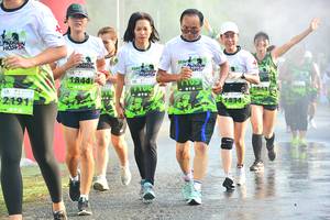 BIB: 1534, 2191
                            <button type="button" onclick="openModal(3752810)" class="btn btn-primary btn-sm float-right btn-popup" data-toggle="modal" data-target=".modal-high-quality">
                        <i class="fas fa-shopping-cart"></i> Add to Cart
                    </button>
                                            <button type="button" onclick="isThisMe(3752810, true)" class="btn btn-success btn-sm float-right btn-popup btn-isme hidden" data-toggle="tooltip" data-placement="bottom" title="นี่คือรูปของคุณใช่ไหม คลิกที่นี่เพื่อเอาเข้าอัลบั้ม">
                        <i class="fas fa-plus"></i> Add to album
                    </button>
                    <button type="button" onclick="isThisMe(3752810, false)" class="btn btn-warning btn-sm float-right btn-popup btn-isnotme hidden">
                        <i class="fas fa-ban"></i> Remove from album
                    </button>