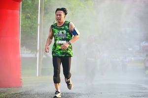 BIB: 180
                            <button type="button" onclick="openModal(3703719)" class="btn btn-primary btn-sm float-right btn-popup" data-toggle="modal" data-target=".modal-high-quality">
                        <i class="fas fa-shopping-cart"></i> Add to Cart
                    </button>
                                            <button type="button" onclick="isThisMe(3703719, true)" class="btn btn-success btn-sm float-right btn-popup btn-isme hidden" data-toggle="tooltip" data-placement="bottom" title="นี่คือรูปของคุณใช่ไหม คลิกที่นี่เพื่อเอาเข้าอัลบั้ม">
                        <i class="fas fa-plus"></i> Add to album
                    </button>
                    <button type="button" onclick="isThisMe(3703719, false)" class="btn btn-warning btn-sm float-right btn-popup btn-isnotme hidden">
                        <i class="fas fa-ban"></i> Remove from album
                    </button>