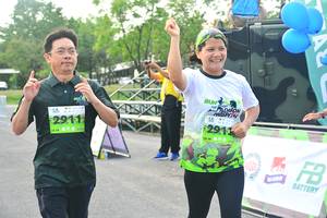 BIB: 291, 2911
                            <button type="button" onclick="openModal(3732148)" class="btn btn-primary btn-sm float-right btn-popup" data-toggle="modal" data-target=".modal-high-quality">
                        <i class="fas fa-shopping-cart"></i> Add to Cart
                    </button>
                                            <button type="button" onclick="isThisMe(3732148, true)" class="btn btn-success btn-sm float-right btn-popup btn-isme hidden" data-toggle="tooltip" data-placement="bottom" title="นี่คือรูปของคุณใช่ไหม คลิกที่นี่เพื่อเอาเข้าอัลบั้ม">
                        <i class="fas fa-plus"></i> Add to album
                    </button>
                    <button type="button" onclick="isThisMe(3732148, false)" class="btn btn-warning btn-sm float-right btn-popup btn-isnotme hidden">
                        <i class="fas fa-ban"></i> Remove from album
                    </button>