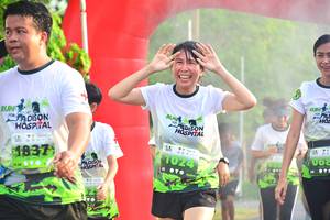 BIB: 1924
                            <button type="button" onclick="openModal(3744828)" class="btn btn-primary btn-sm float-right btn-popup" data-toggle="modal" data-target=".modal-high-quality">
                        <i class="fas fa-shopping-cart"></i> Add to Cart
                    </button>
                                            <button type="button" onclick="isThisMe(3744828, true)" class="btn btn-success btn-sm float-right btn-popup btn-isme hidden" data-toggle="tooltip" data-placement="bottom" title="นี่คือรูปของคุณใช่ไหม คลิกที่นี่เพื่อเอาเข้าอัลบั้ม">
                        <i class="fas fa-plus"></i> Add to album
                    </button>
                    <button type="button" onclick="isThisMe(3744828, false)" class="btn btn-warning btn-sm float-right btn-popup btn-isnotme hidden">
                        <i class="fas fa-ban"></i> Remove from album
                    </button>