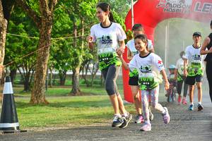 BIB: 1077, 1078
                            <button type="button" onclick="openModal(3759137)" class="btn btn-primary btn-sm float-right btn-popup" data-toggle="modal" data-target=".modal-high-quality">
                        <i class="fas fa-shopping-cart"></i> Add to Cart
                    </button>
                                            <button type="button" onclick="isThisMe(3759137, true)" class="btn btn-success btn-sm float-right btn-popup btn-isme hidden" data-toggle="tooltip" data-placement="bottom" title="นี่คือรูปของคุณใช่ไหม คลิกที่นี่เพื่อเอาเข้าอัลบั้ม">
                        <i class="fas fa-plus"></i> Add to album
                    </button>
                    <button type="button" onclick="isThisMe(3759137, false)" class="btn btn-warning btn-sm float-right btn-popup btn-isnotme hidden">
                        <i class="fas fa-ban"></i> Remove from album
                    </button>