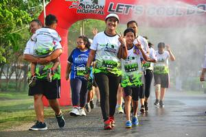 BIB: 1090, 1102
                            <button type="button" onclick="openModal(3763513)" class="btn btn-primary btn-sm float-right btn-popup" data-toggle="modal" data-target=".modal-high-quality">
                        <i class="fas fa-shopping-cart"></i> Add to Cart
                    </button>
                                            <button type="button" onclick="isThisMe(3763513, true)" class="btn btn-success btn-sm float-right btn-popup btn-isme hidden" data-toggle="tooltip" data-placement="bottom" title="นี่คือรูปของคุณใช่ไหม คลิกที่นี่เพื่อเอาเข้าอัลบั้ม">
                        <i class="fas fa-plus"></i> Add to album
                    </button>
                    <button type="button" onclick="isThisMe(3763513, false)" class="btn btn-warning btn-sm float-right btn-popup btn-isnotme hidden">
                        <i class="fas fa-ban"></i> Remove from album
                    </button>