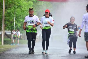 BIB: 174
                            <button type="button" onclick="openModal(3722811)" class="btn btn-primary btn-sm float-right btn-popup" data-toggle="modal" data-target=".modal-high-quality">
                        <i class="fas fa-shopping-cart"></i> Add to Cart
                    </button>
                                            <button type="button" onclick="isThisMe(3722811, true)" class="btn btn-success btn-sm float-right btn-popup btn-isme hidden" data-toggle="tooltip" data-placement="bottom" title="นี่คือรูปของคุณใช่ไหม คลิกที่นี่เพื่อเอาเข้าอัลบั้ม">
                        <i class="fas fa-plus"></i> Add to album
                    </button>
                    <button type="button" onclick="isThisMe(3722811, false)" class="btn btn-warning btn-sm float-right btn-popup btn-isnotme hidden">
                        <i class="fas fa-ban"></i> Remove from album
                    </button>