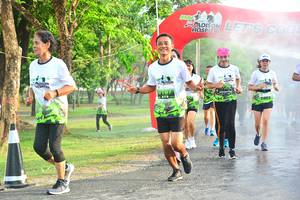 BIB: 167
                            <button type="button" onclick="openModal(3754775)" class="btn btn-primary btn-sm float-right btn-popup" data-toggle="modal" data-target=".modal-high-quality">
                        <i class="fas fa-shopping-cart"></i> Add to Cart
                    </button>
                                            <button type="button" onclick="isThisMe(3754775, true)" class="btn btn-success btn-sm float-right btn-popup btn-isme hidden" data-toggle="tooltip" data-placement="bottom" title="นี่คือรูปของคุณใช่ไหม คลิกที่นี่เพื่อเอาเข้าอัลบั้ม">
                        <i class="fas fa-plus"></i> Add to album
                    </button>
                    <button type="button" onclick="isThisMe(3754775, false)" class="btn btn-warning btn-sm float-right btn-popup btn-isnotme hidden">
                        <i class="fas fa-ban"></i> Remove from album
                    </button>