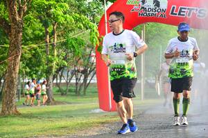 BIB: 2103
                            <button type="button" onclick="openModal(3767149)" class="btn btn-primary btn-sm float-right btn-popup" data-toggle="modal" data-target=".modal-high-quality">
                        <i class="fas fa-shopping-cart"></i> Add to Cart
                    </button>
                                            <button type="button" onclick="isThisMe(3767149, true)" class="btn btn-success btn-sm float-right btn-popup btn-isme hidden" data-toggle="tooltip" data-placement="bottom" title="นี่คือรูปของคุณใช่ไหม คลิกที่นี่เพื่อเอาเข้าอัลบั้ม">
                        <i class="fas fa-plus"></i> Add to album
                    </button>
                    <button type="button" onclick="isThisMe(3767149, false)" class="btn btn-warning btn-sm float-right btn-popup btn-isnotme hidden">
                        <i class="fas fa-ban"></i> Remove from album
                    </button>