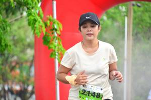 BIB: 2148
                            <button type="button" onclick="openModal(3722883)" class="btn btn-primary btn-sm float-right btn-popup" data-toggle="modal" data-target=".modal-high-quality">
                        <i class="fas fa-shopping-cart"></i> Add to Cart
                    </button>
                                            <button type="button" onclick="isThisMe(3722883, true)" class="btn btn-success btn-sm float-right btn-popup btn-isme hidden" data-toggle="tooltip" data-placement="bottom" title="นี่คือรูปของคุณใช่ไหม คลิกที่นี่เพื่อเอาเข้าอัลบั้ม">
                        <i class="fas fa-plus"></i> Add to album
                    </button>
                    <button type="button" onclick="isThisMe(3722883, false)" class="btn btn-warning btn-sm float-right btn-popup btn-isnotme hidden">
                        <i class="fas fa-ban"></i> Remove from album
                    </button>