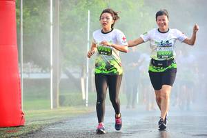 BIB: 968, 869
                            <button type="button" onclick="openModal(3728154)" class="btn btn-primary btn-sm float-right btn-popup" data-toggle="modal" data-target=".modal-high-quality">
                        <i class="fas fa-shopping-cart"></i> Add to Cart
                    </button>
                                            <button type="button" onclick="isThisMe(3728154, true)" class="btn btn-success btn-sm float-right btn-popup btn-isme hidden" data-toggle="tooltip" data-placement="bottom" title="นี่คือรูปของคุณใช่ไหม คลิกที่นี่เพื่อเอาเข้าอัลบั้ม">
                        <i class="fas fa-plus"></i> Add to album
                    </button>
                    <button type="button" onclick="isThisMe(3728154, false)" class="btn btn-warning btn-sm float-right btn-popup btn-isnotme hidden">
                        <i class="fas fa-ban"></i> Remove from album
                    </button>