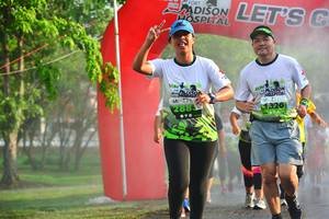 BIB: 2883
                            <button type="button" onclick="openModal(3761842)" class="btn btn-primary btn-sm float-right btn-popup" data-toggle="modal" data-target=".modal-high-quality">
                        <i class="fas fa-shopping-cart"></i> Add to Cart
                    </button>
                                            <button type="button" onclick="isThisMe(3761842, true)" class="btn btn-success btn-sm float-right btn-popup btn-isme hidden" data-toggle="tooltip" data-placement="bottom" title="นี่คือรูปของคุณใช่ไหม คลิกที่นี่เพื่อเอาเข้าอัลบั้ม">
                        <i class="fas fa-plus"></i> Add to album
                    </button>
                    <button type="button" onclick="isThisMe(3761842, false)" class="btn btn-warning btn-sm float-right btn-popup btn-isnotme hidden">
                        <i class="fas fa-ban"></i> Remove from album
                    </button>