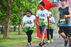 BIB: 413
                            <button type="button" onclick="openModal(3763628)" class="btn btn-primary btn-sm float-right btn-popup" data-toggle="modal" data-target=".modal-high-quality">
                        <i class="fas fa-shopping-cart"></i> Add to Cart
                    </button>
                                            <button type="button" onclick="isThisMe(3763628, true)" class="btn btn-success btn-sm float-right btn-popup btn-isme hidden" data-toggle="tooltip" data-placement="bottom" title="นี่คือรูปของคุณใช่ไหม คลิกที่นี่เพื่อเอาเข้าอัลบั้ม">
                        <i class="fas fa-plus"></i> Add to album
                    </button>
                    <button type="button" onclick="isThisMe(3763628, false)" class="btn btn-warning btn-sm float-right btn-popup btn-isnotme hidden">
                        <i class="fas fa-ban"></i> Remove from album
                    </button>